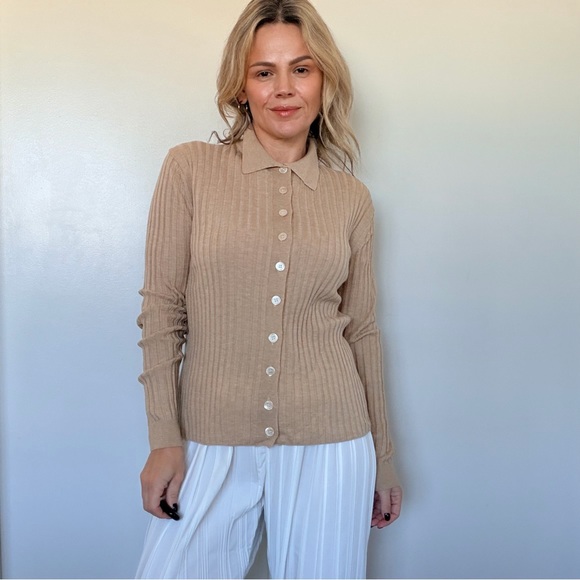 Almina Concept High Neck Button Up Long Sleeve - Picture 5 of 12